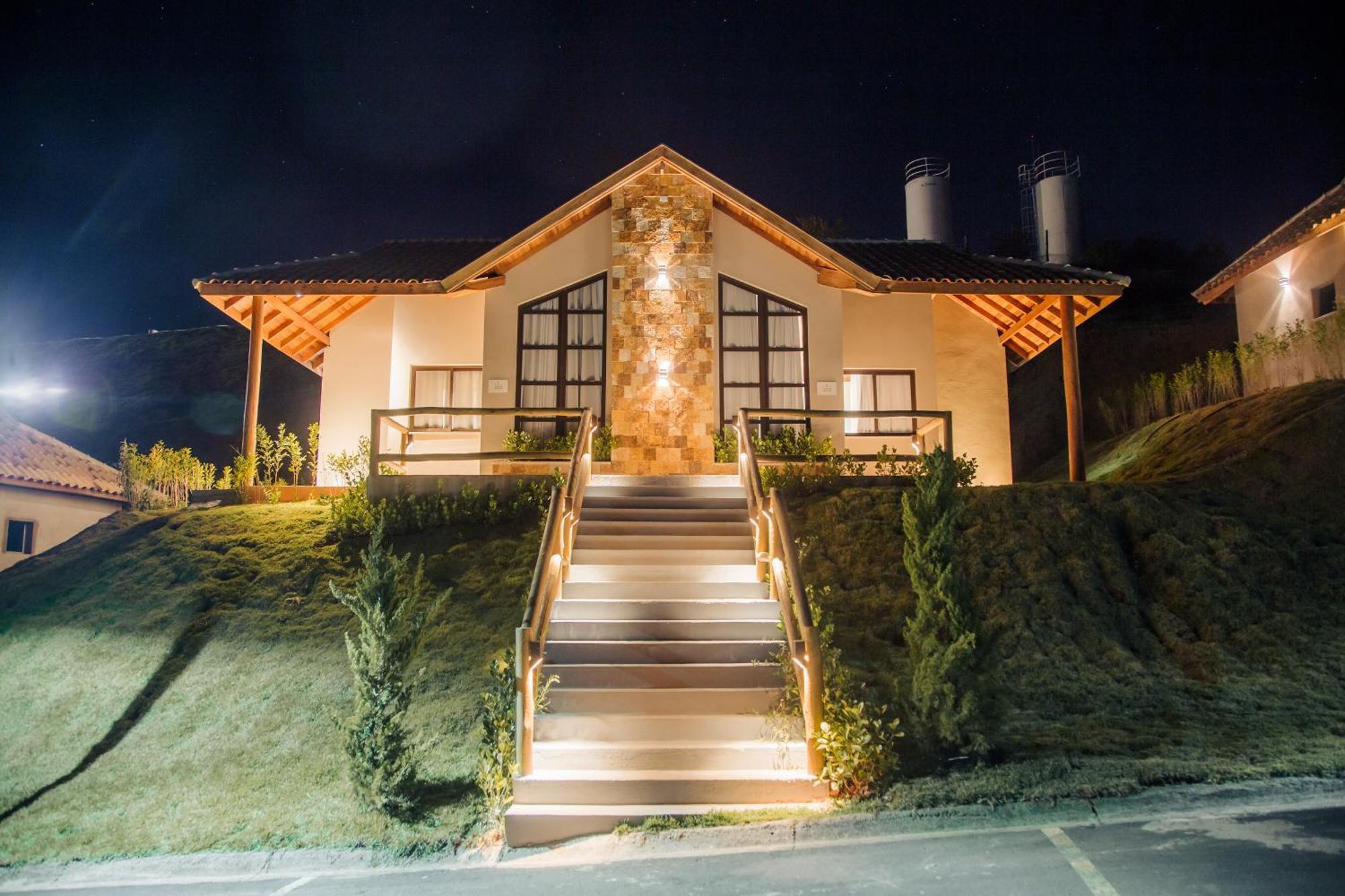 Hotel Chales Capitanias Águas de Lindóia Extérieur photo
